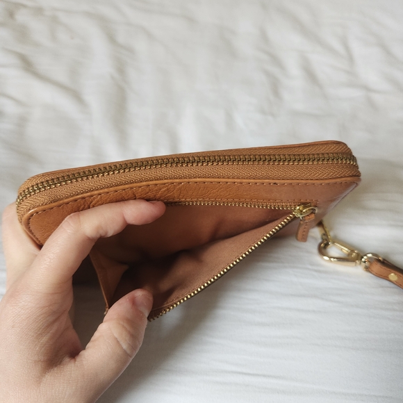Fossil Tan Leather Wristlet - Picture 5 of 10